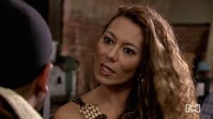 Allá te espero (wait for me) is a 2013 colombian telenovela produced and aired by rcn televisión. Berenice Le Ayuda A Alex A Recuperar El Trabajo Alla Te Espero Youtube