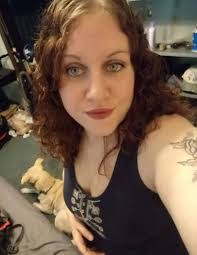 Samantha Stark's Instagram, Twitter & Facebook