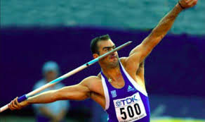 The german johannes vetter, the man of 97.76s, the one who has come closest to zelezny's world record (98.48m, who have been there for 25 years), does not have his day. Top 10 Javelin Throw World Records 2021 Updated