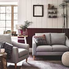 Glamorous and elegant burgundy accent wall ideas for living room and bedroom. Grey And Burgundy Living Room Ideas Decoholic