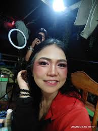 Watch hot mama tonight at 7:30