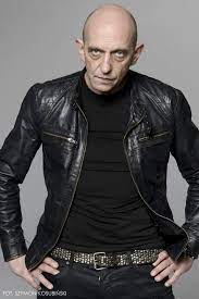 Znany jest z wielokrotnej nagradzanej roli wiktora z filmu made in poland. Janusz Chabior Spektakle Bilety Do Teatru Filmy I Zdjecia Adria Art