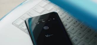 This is our new notification center. The Lg V40 Thinq Goes Official 5 Cameras 1 Notch A Laundry List Of Top Tier Specs Android Gadget Hacks