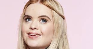 Molly Herrera's Instagram, Twitter & Facebook