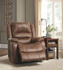 Some models include a remote control. The Best Recliners 2020 Reclining Chairs With Massage Feature Rolling Stone