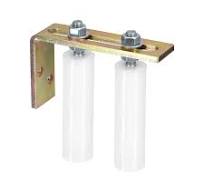Amazon.com: uxcell Guía de rodillo de puerta ajustable, rodillo de nailon  para puerta corredera de 6 pulgadas con soporte en forma de L, montaje de  ...