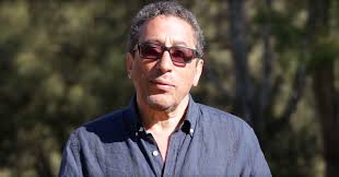 Felix Cross's Instagram, Twitter & Facebook