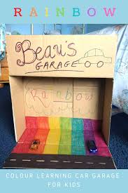 Een speelgoed garage om al je autootjes in te parkeren. Dolly Dowsie Diy Rainbow Colour Learning Car Garage For Kids In 2020 Craft Activities For Kids Fun Crafts Kids Learning Activities