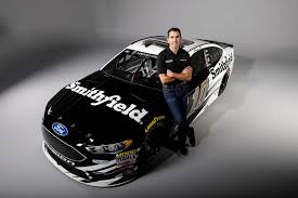 In fact, he's finished fourth the previous two instances in which he advanced to the championship 4. Stewart Haas Racing Adds Aric Almirola To Driver Lineup True Speed Communication