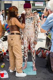 Marie Oran on X: Body painting is a great CFNM opportunity. Dressed female paint  naked males. Women have a close look at the male naked bodies, paint them  everywhere, touch them ...