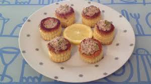 Faire Des Bouchees Croustillantes Au Thon Recette Aperitive Au Thon Youtube