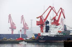 This paper describes the development of a decision support system for oil spill management for the straits of malacca, malaysia. Oil Spill Near China S Qingdao Port After Ship Collision In Fog Reuters