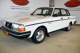 Like the volvo 140 series (1966 to 1974), from which it was developed, it was designed by jan wilsgaard. 1985 Volvo 240 Classic Driver Market