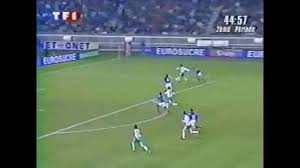 L'équipe de france affronte la bulgarie ce vendredi (20h45) sur tf1 en éliminatoires pour la coupe du monde 2018. France Bulgaria 1993 On Make A Gif