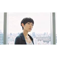 中目黒 いつくし 春らしいマニッシュなショート 耳を出してすっきり 絶妙な重さと軽さバランスで 毛先のディテールまで丁寧にカットしております ショートカット ショート マッシュショート 木村カエラ ショートヘア マニッシュショート 黒髪ショート