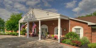 Eye exams, optometrist, eyeglasses & contacts, vsp premier program optometrists: Essex Of Salem Ii In Salem Oh Reviews Complaints Pricing Photos Senioradvice Com