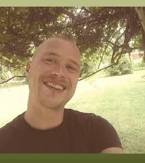 TGIF‼️🍁🫶🏻🍃🏔️ HOT HONEY FRIED CHICKEN 🤤 Don't forget tomorrows looking  like a beautiful day to help a very deserving family and we can't wait to  show our support!!! Come out and donate