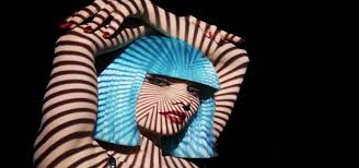 These eyes are not sampaku.!!! Crazy Horse Paris What S All The Hype About
