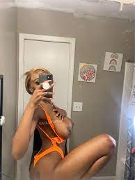 I love my petite body & huge tits, do you ? 😘 : rNude_Selfie