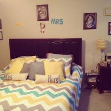 Yellow Gray Teal Chevron Bedroom Flores House Dengan Gambar