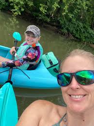 Kayaking spots for families with kids in the area