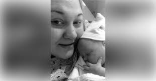 Jennifer Degroff's Instagram, Twitter & Facebook