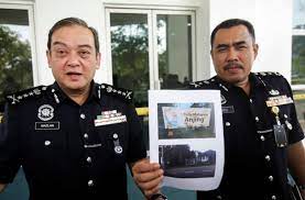 Panglima 11 briged alamat :kem sungai buluh, 47000 sungai buluh tel : Polis Selangor Siasat Kain Rentang Hina Pasukan Mynewshub