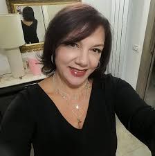 Dall'otto Dicembre, Praia si illuminerà del colore più bello, quello  natalizio! Vi aspettiamo tutti, grandi e piccoli in un mare di gioia luci e  colori.