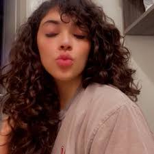 Marisa Felan (@risa6913)