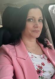 Cheryl Mcivor's Instagram, Twitter & Facebook