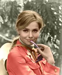 [Imagem: images?q=tbn:ANd9GcRlMulCEz2Tbvk9d4w-2_d...k-wAOo4Q&s]