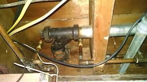 removing kitchen sink drain pipe from