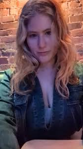 Meet Laura! She is this week's featured bachelorette for Why Am I Still  Single! If you or someone you know would like to meet her Thursday