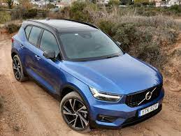 We put the 2019 volvo xc40 to the test in and around barcelona to see what it takes from its bigger siblings and what it brings to the table. 2019 Volvo Xc40 Pros And Cons Autoguide Com News