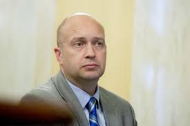 14-HOUR STANDOFF ENDS AT TEX. VETERANS OFFICE