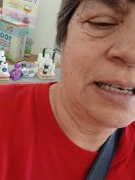 Good afternoon Pacific. Anyone around with a sewing machine that could make  a 4-6 inch stitch with black thread for me?