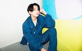When game of thrones' maisie williams revealed she was a bts stan, jungkook was her bias & aced idol challenge. Bts Jungkook Wins Title At Planeta Awards 2020 Still With You Tops Genius Korea S K R B Chart Kpophit Kpop Hit