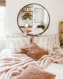A Mix Of Mid Century Modern Bohemian And Industrial Interior Style Home And Apartment Decor Decor Urban Outfitters Home Bedroom Inspirations Home Bedroom