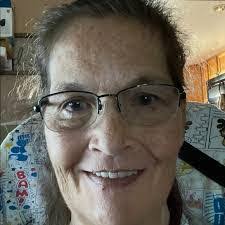 Denise Brody's Instagram, Twitter & Facebook