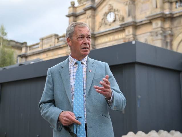 Nigel Farage breaks parliamentary rules on first day back