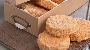 From The Irresistible Crunch Of Its Nutty Meringue To The Richness Of Its Buttercream Silvanas Make The Perfect Dessert To Wh Desserts Silvanas Recipe Recipes