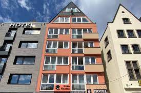 Maybe you would like to learn more about one of these? Hotel Koln Altstadt Hotel Drei Kronen In Koln Direkt Am Rhein Und Kolner Dom Gelegen