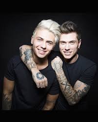19 risultati per benji e fede. Foto Benji E Fede Da Piccoli Get Images