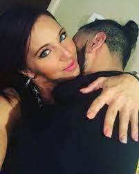 Ashley Reinbold's Instagram, Twitter & Facebook