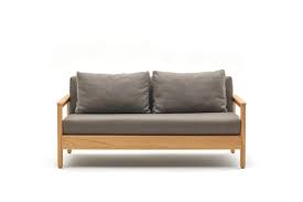 It can also be paired with the bali dining sets for 6 or 8 to fully equip your outdoor space with lounge and dining options. Outdoor Living Bali Sofa Varaschin