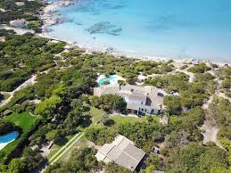 Direkt Am Meer Mit Eigenem Strandzugang Unsere Villa Michy Www Tisenti Com De 341 Sardinien Ferie Urlaub Italien Meer Ferienwohnung Italien Meer Urlaub