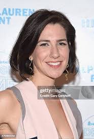 Nikki Lawrence's Instagram, Twitter & Facebook