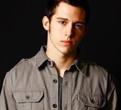 Travis Frank born to perform • Current Publishing