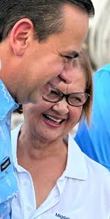 Con el próximo y seguro Candidato a Comisionado Residente en Washington  William Villafañe en una caminata en Las Vegas de Cataño.