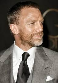Silver Fox, can never have too many pics of Daniel. Divine. ♥ Daniel Craig